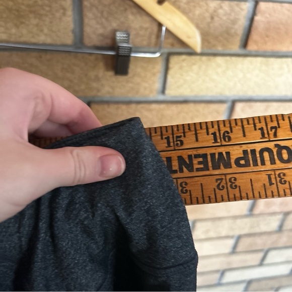 Prana Julia Straight Leg Yoga Pants Short Inseam Women’s Size Medium Dark Grey - Picture 6 of 8